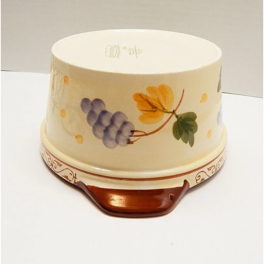 Temp-Tations Vineyard Purple 1 Qt Round Covered Baking Casserole Basket